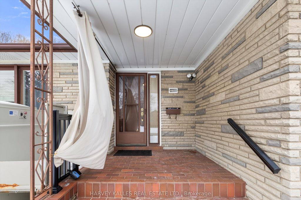 Photo of 118 Palm Drive, Toronto, ON M3H 2C4 (MLS # C12653448)