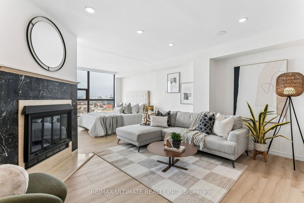 Photo of 705 King Street W #PH08, Toronto, ON M5V 2W8 (MLS # C12869706)