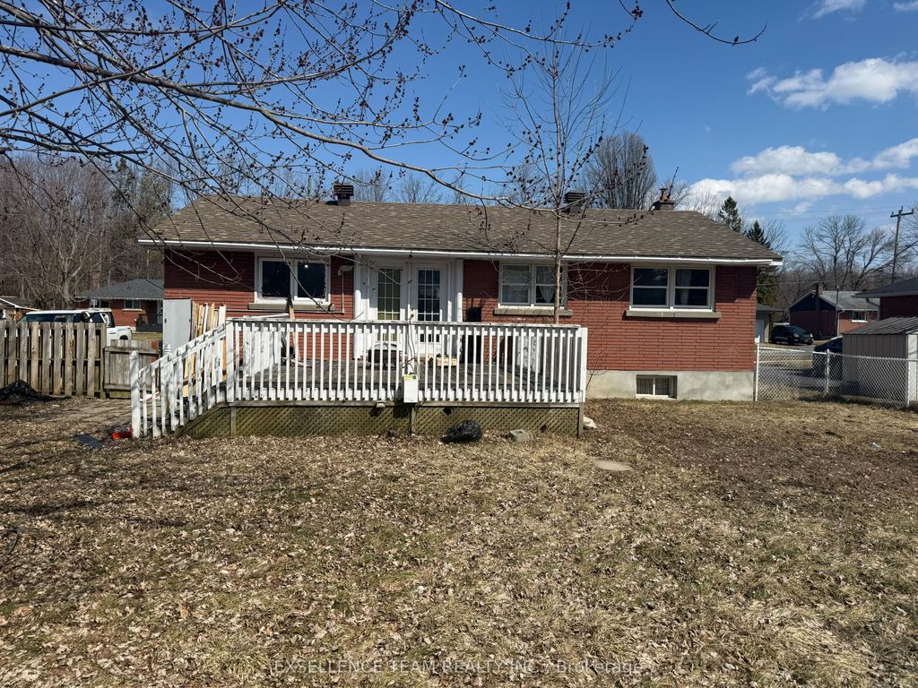 Photo of 546 Joyce Street N, Cornwall, ON K6J 1Y2 (MLS # X12942078)