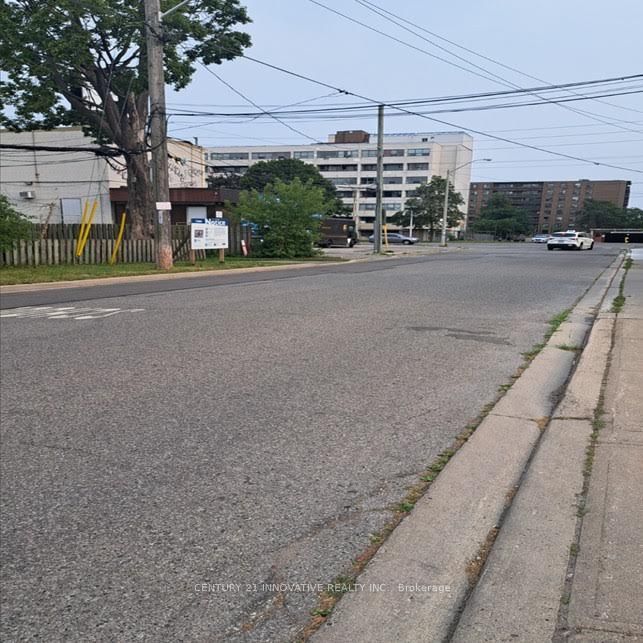 Photo of 11 Centre Street, Toronto, ON M1J 3B4 (MLS # E13580688)