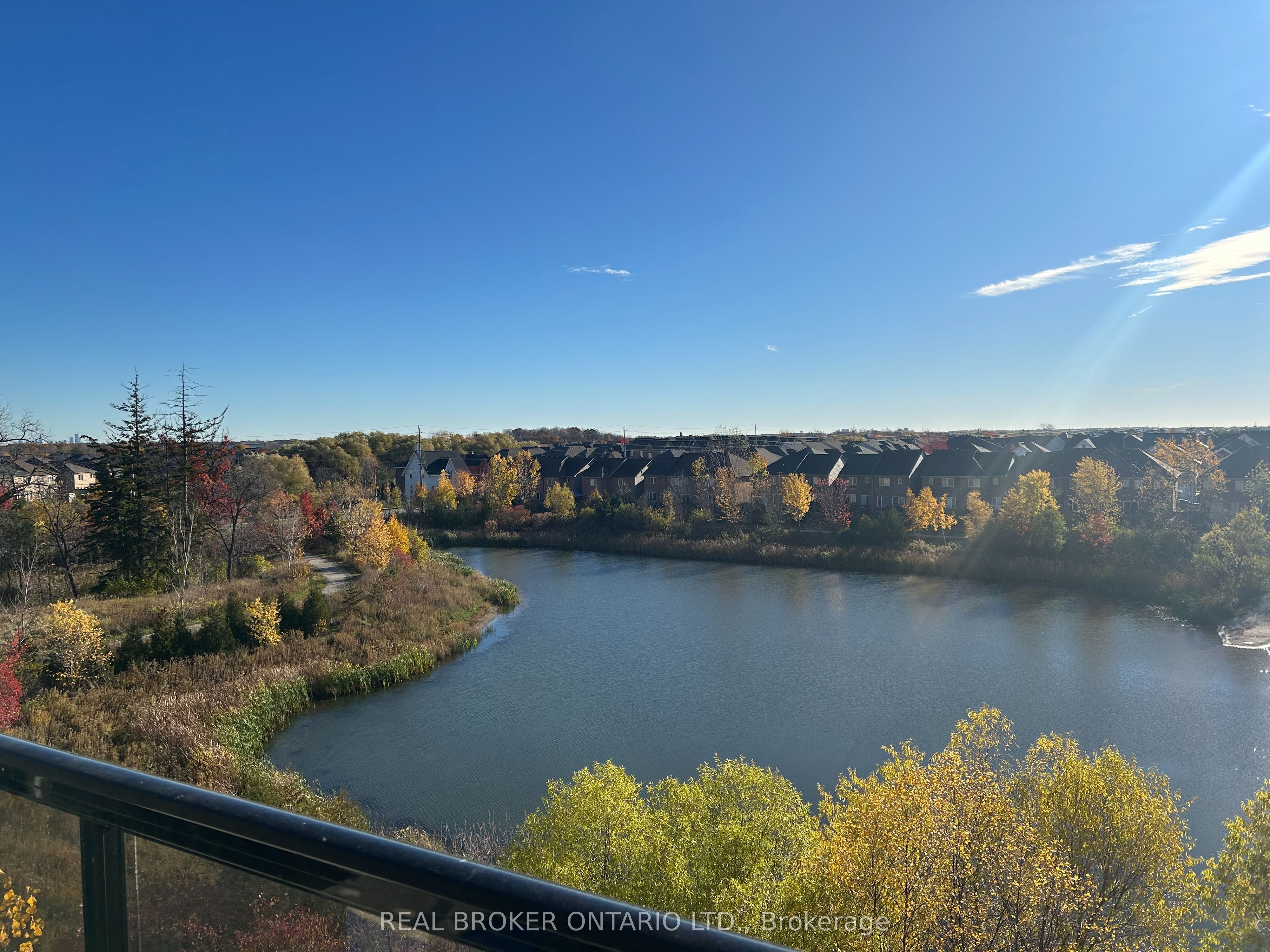 640 Sauve Street 421