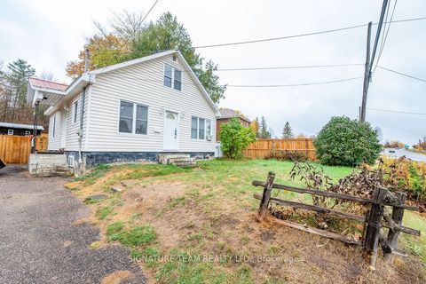 Photo of 8613 60 Highway, North Algona Wilberforce, ON K0J 1T0 (MLS # X12473881)