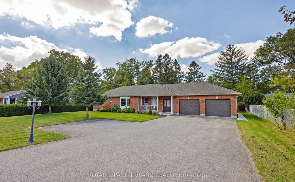 Photo of 10001 Wellington Road, Southwold, ON N5P 3T1 (MLS # X13846530)