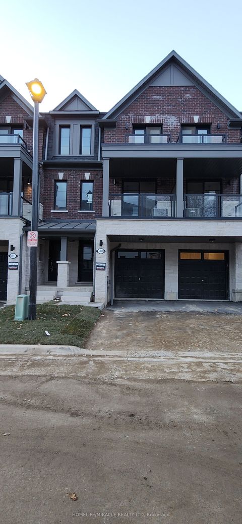 5909 Saigon Street E Mississauga ON L5V 0E9