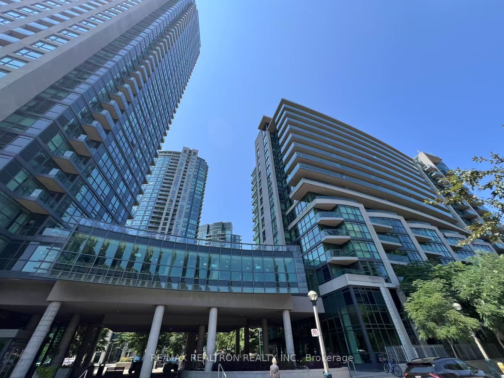 209 Fort York Boulevard 969