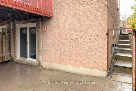 2834 Westbury Court Lower Mississauga ON L5M 6B4