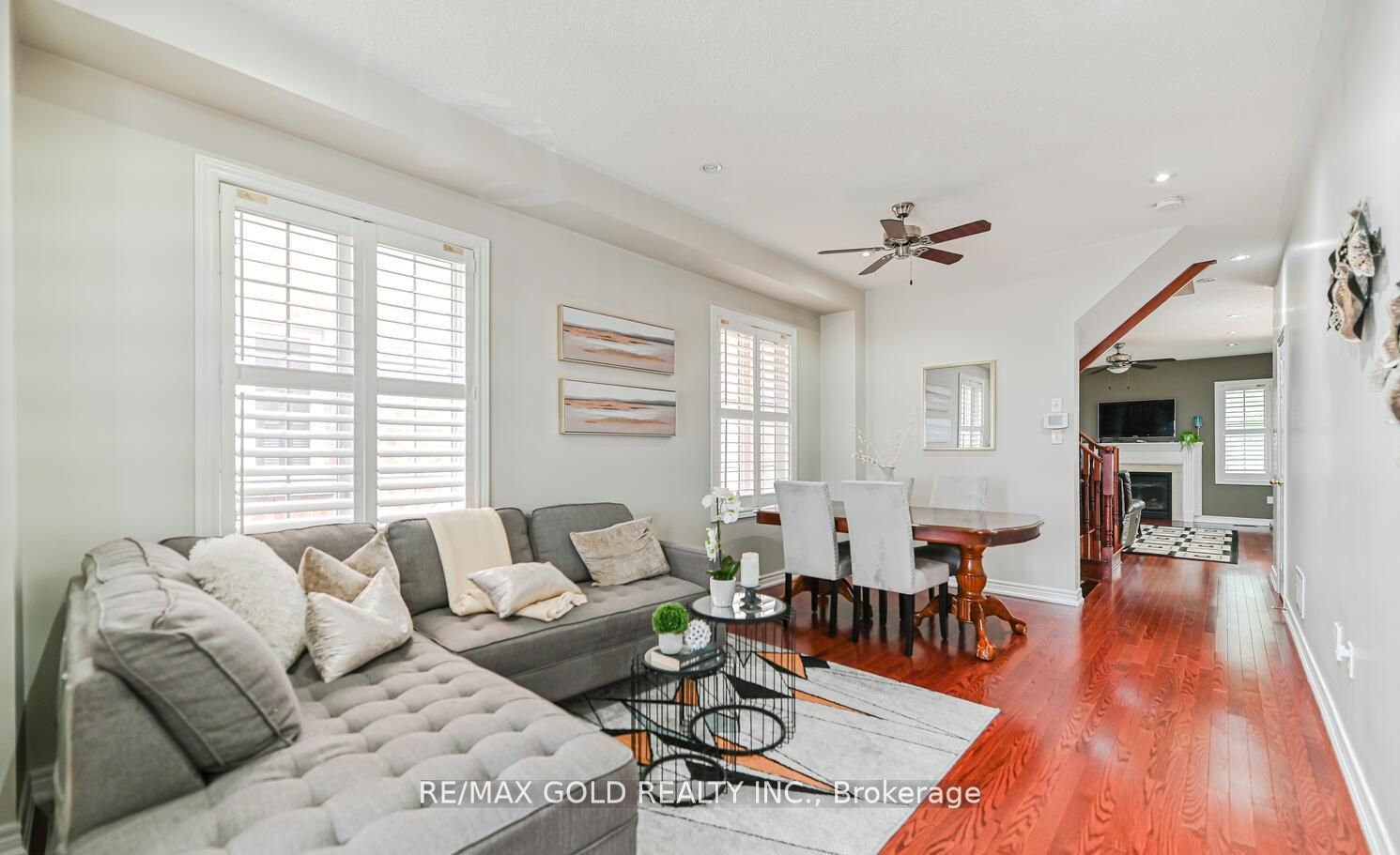 54 Gamson Crescent