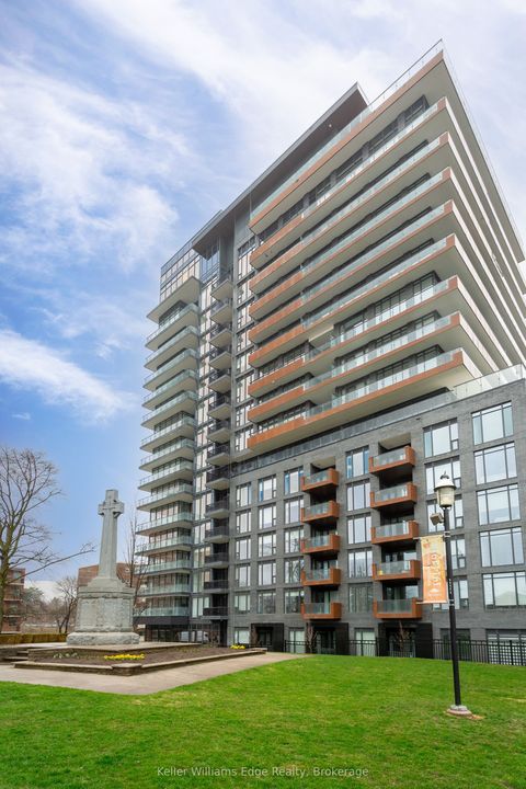 21 Park Street E 1017 Mississauga ON L5G 1L7