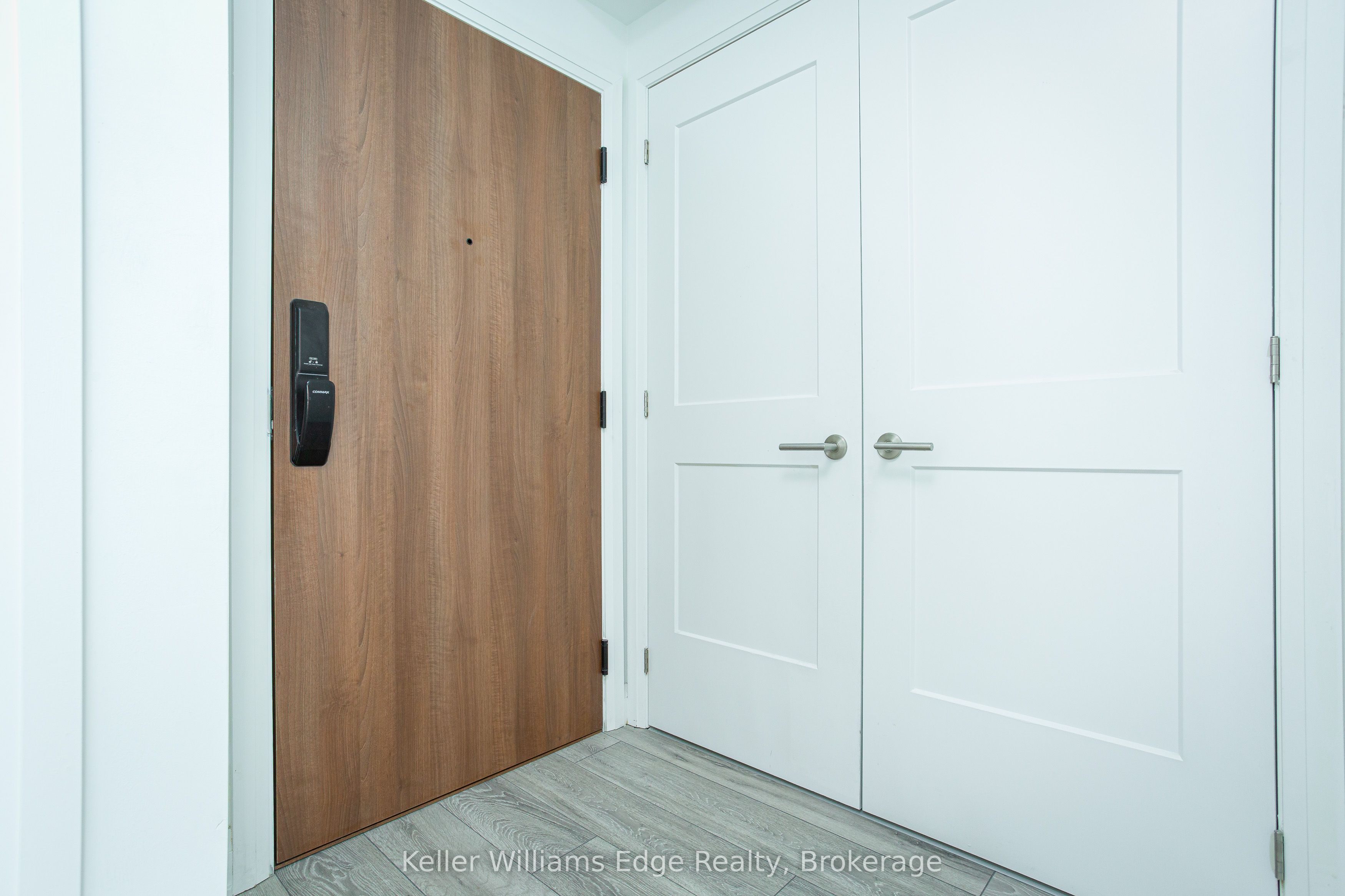 21 Park Street E 1017