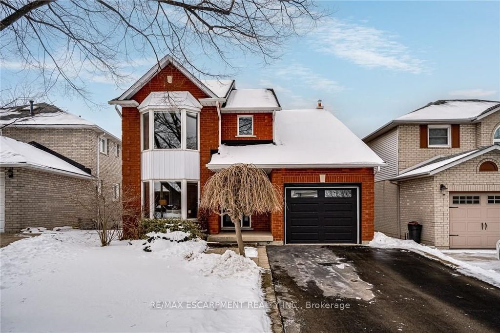 Photo of 43 Glenayr Street, Hamilton, ON L9C 7J2 (MLS # X12811936)