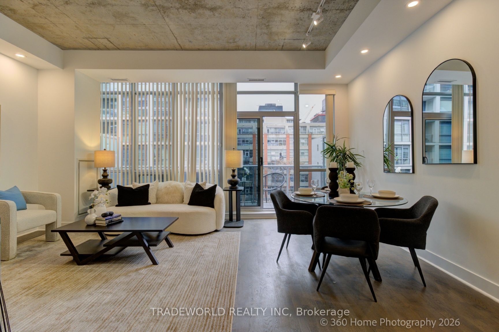 399 Adelaide Street W 603