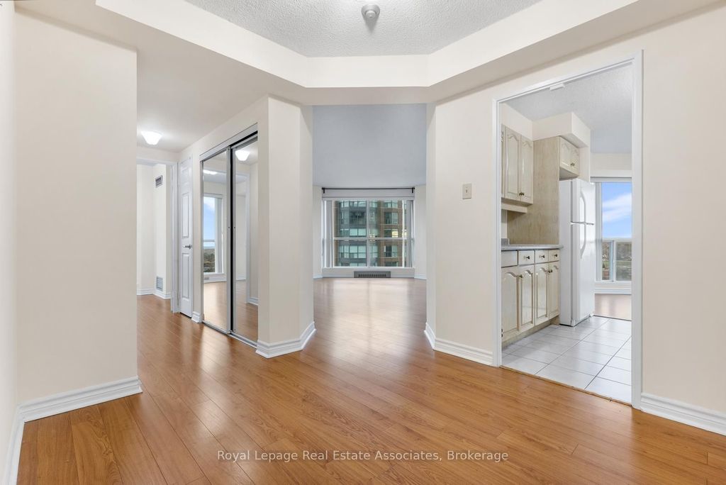 Photo of 2155 Burnhamthorpe Road W #1604, Mississauga, ON L5L 5P4 (MLS # W12554176)