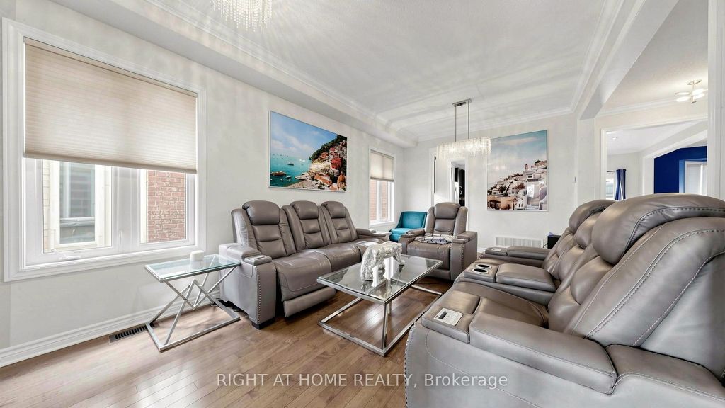 Photo of 868 Wrenwood Drive, Oshawa, ON L1K 0V8 (MLS # E12994138)