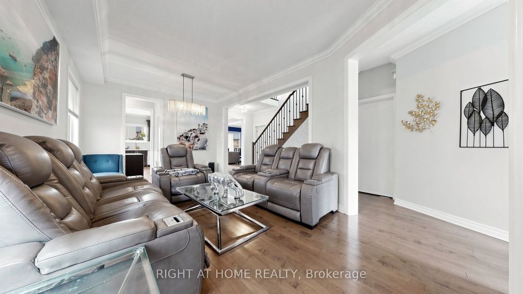 Photo of 868 Wrenwood Drive, Oshawa, ON L1K 0V8 (MLS # E12994138)