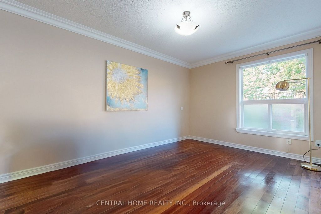 Photo of 165 Manorheights Street, Richmond Hill, ON L4S 2S8 (MLS # N12468329)