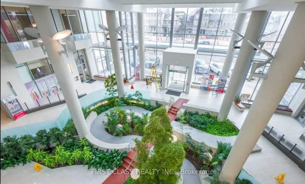 Photo of 9090 Yonge Street #1509, Richmond Hill, ON L4C 0Z1 (MLS # N13679016)