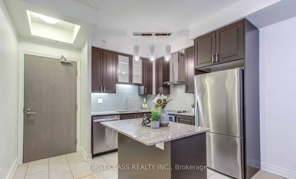 Photo of 9090 Yonge Street #1509, Richmond Hill, ON L4C 0Z1 (MLS # N13679016)