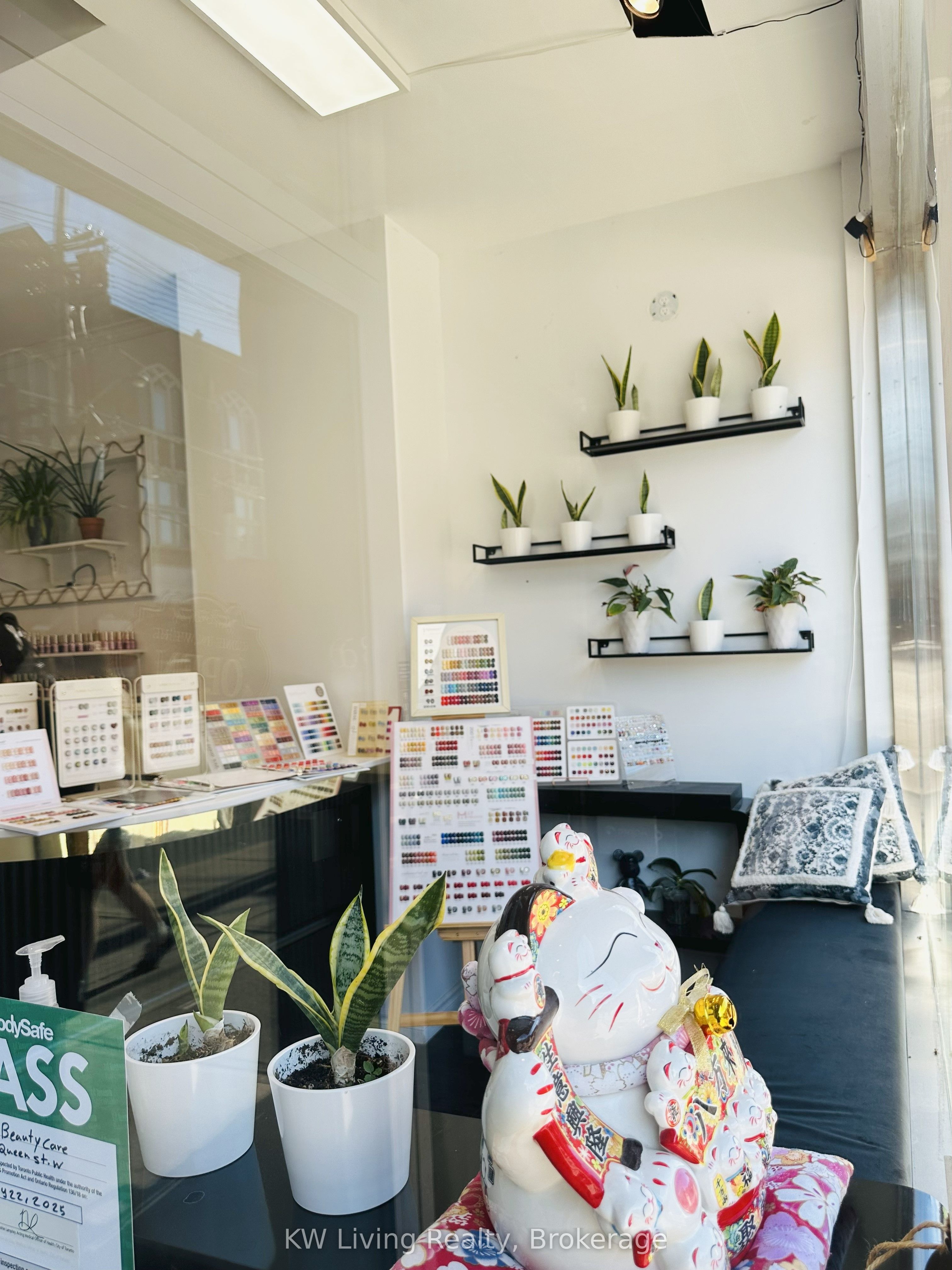 680 Queen Street W