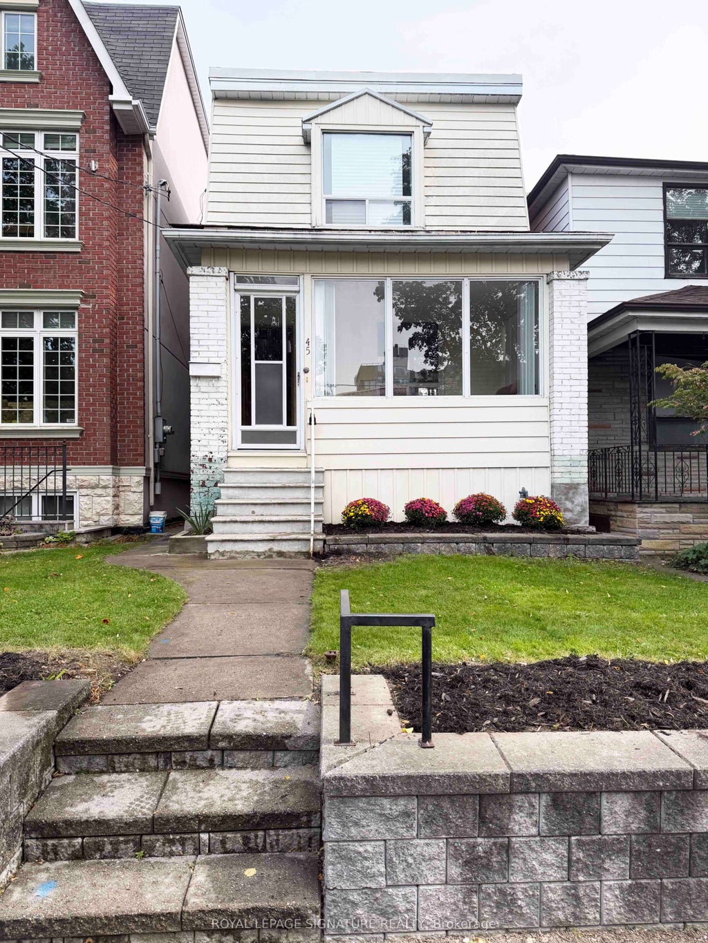 Photo of 45 Eaton Avenue, Toronto, ON M4J 2Z4 (MLS # E13866114)