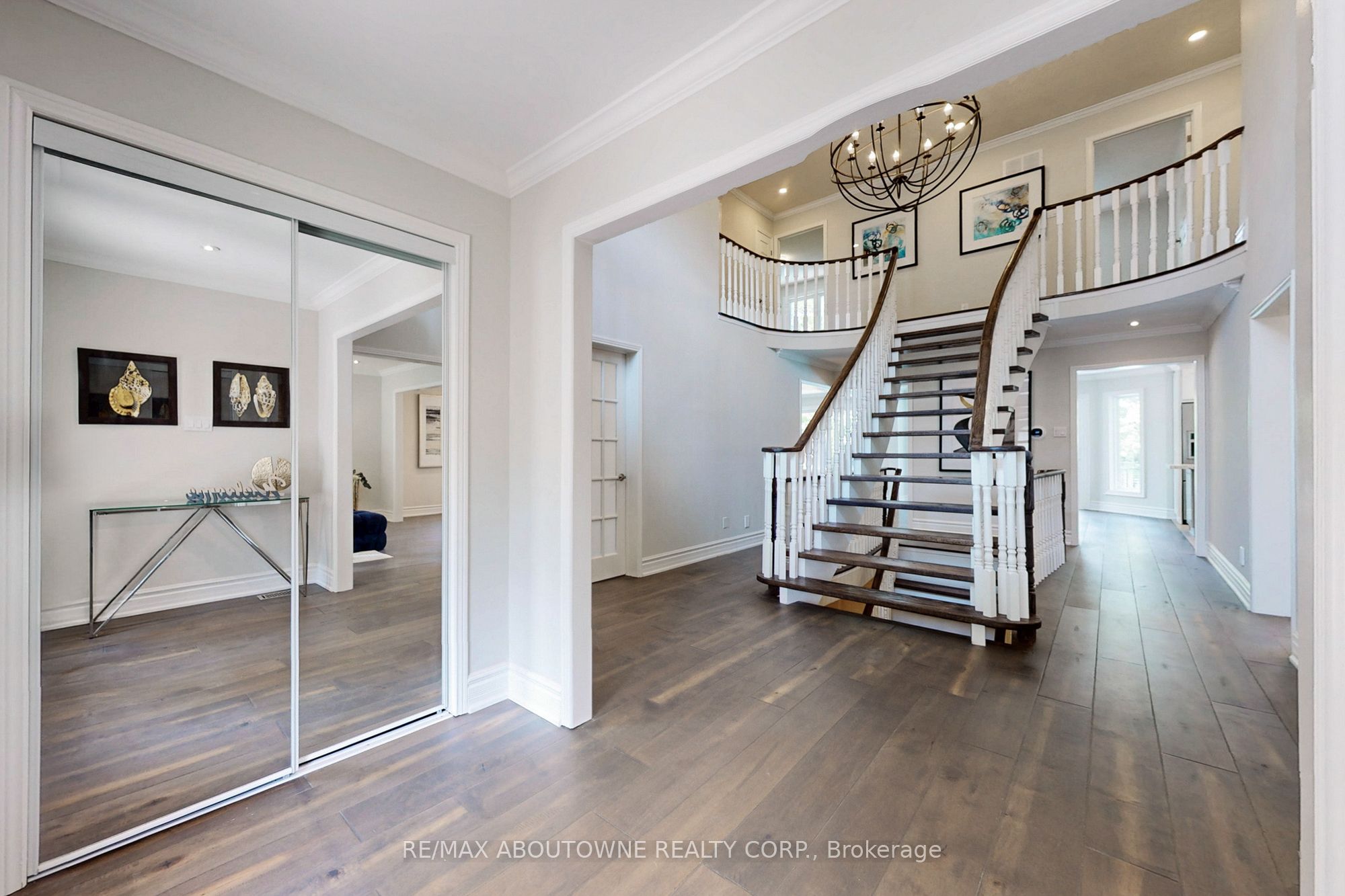 1385 Greendale Terrace