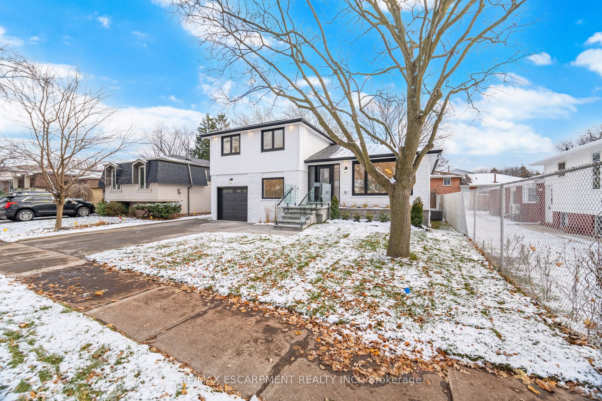 2276 Wyandotte Drive