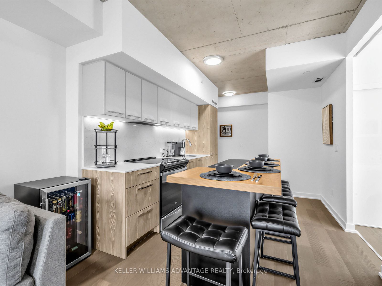 45 Baseball Place 1002