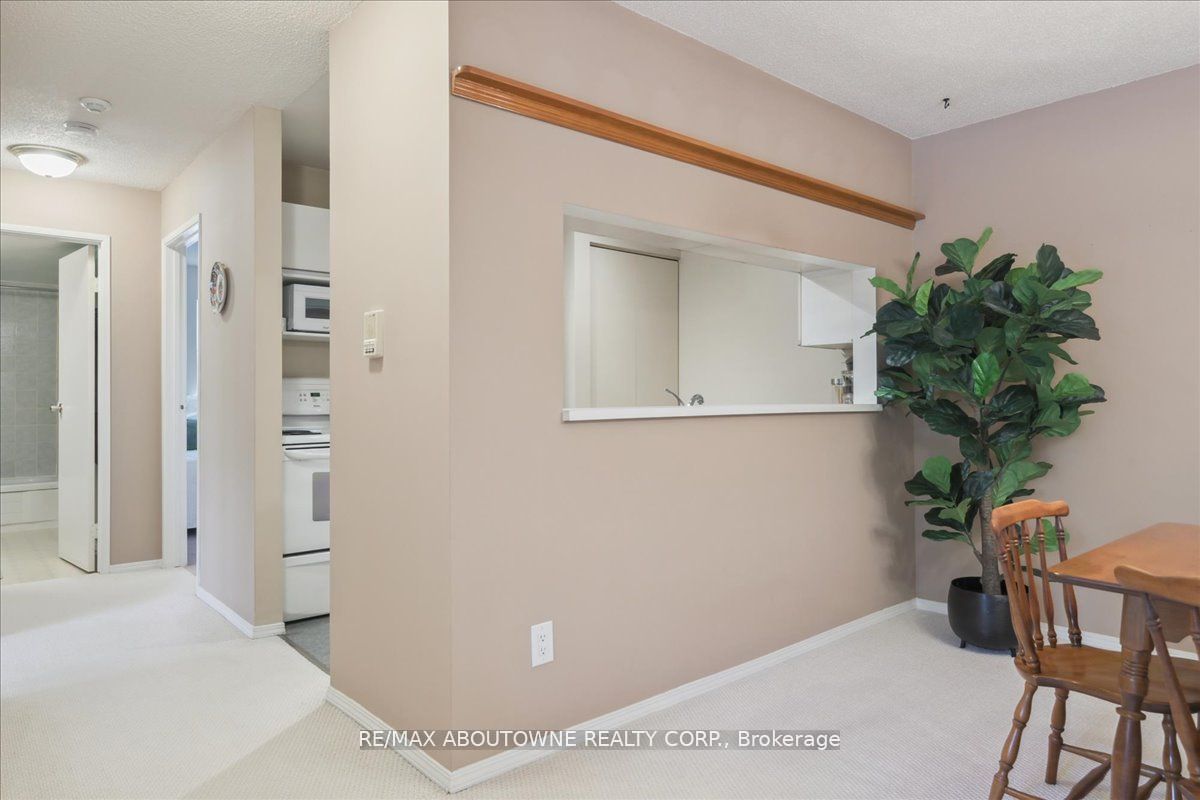 1450 Glen Abbey Gate 921