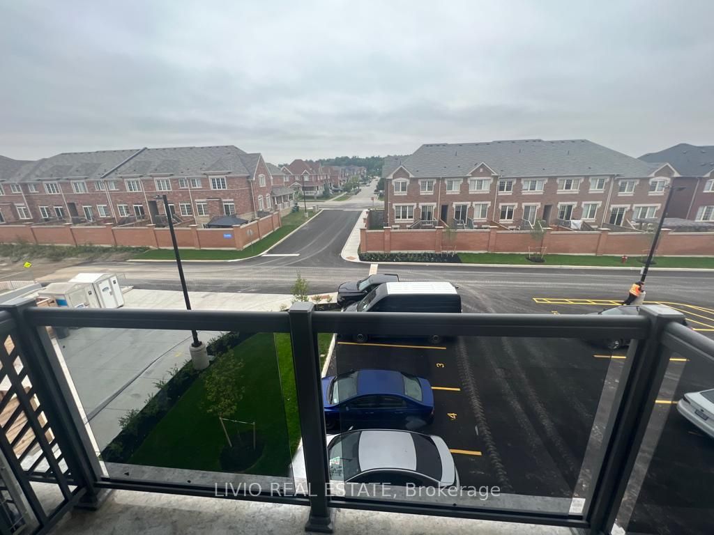 62 Sky Harbour Drive E 315