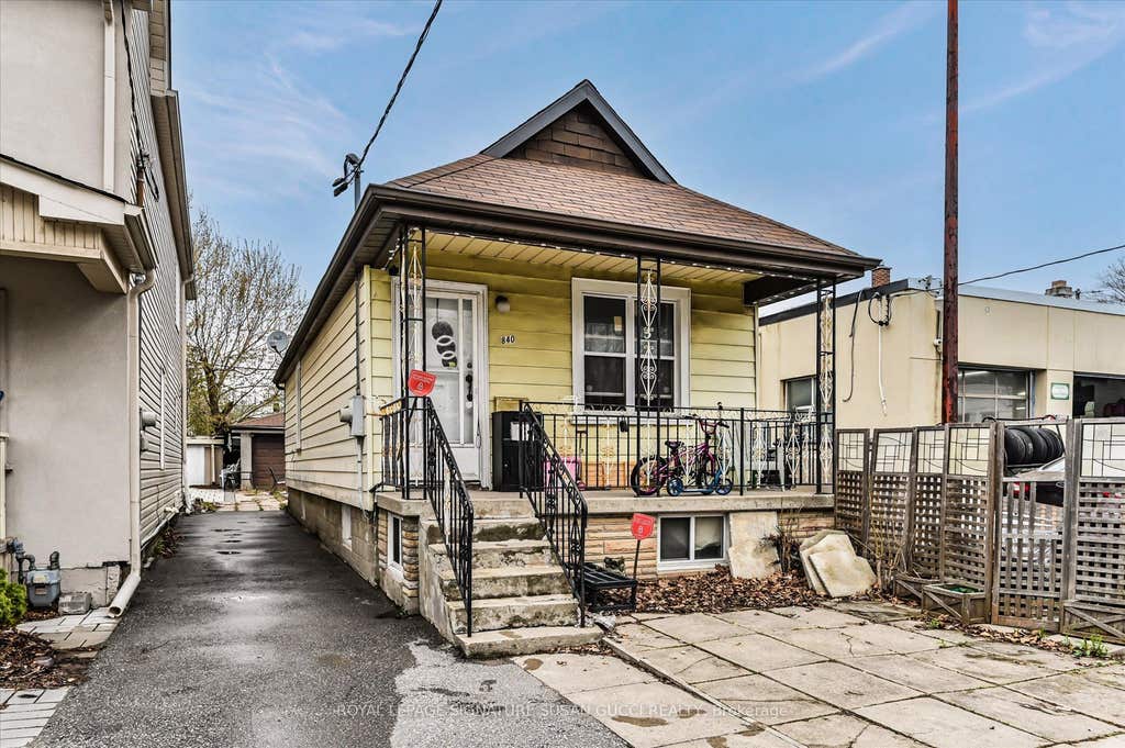 Photo of 840 Sammon Avenue, Toronto, ON M4C 2E8 (MLS # E13062698)