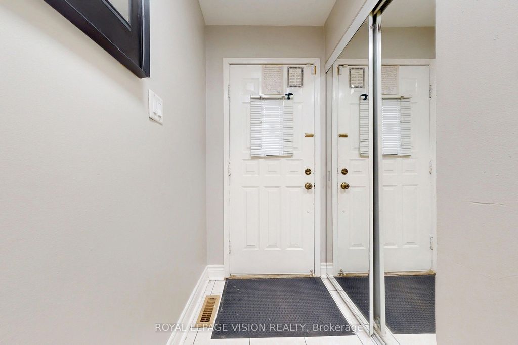 Photo of 1855 Ashford Drive, Pickering, ON L1V 6E1 (MLS # E12902128)