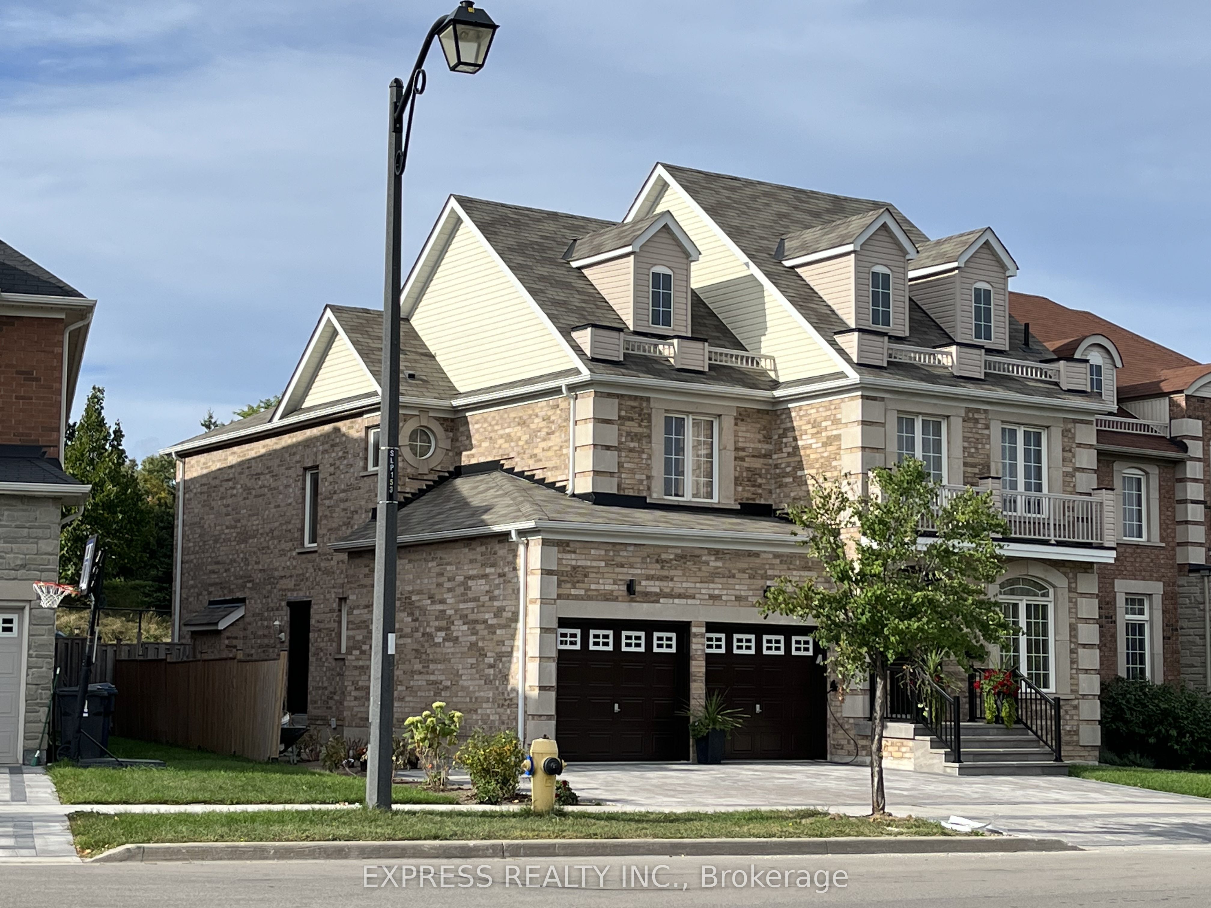 Photo 1 of 10 — 151 Fred Young Drive Bsmt, Toronto, ON M3L 0A4