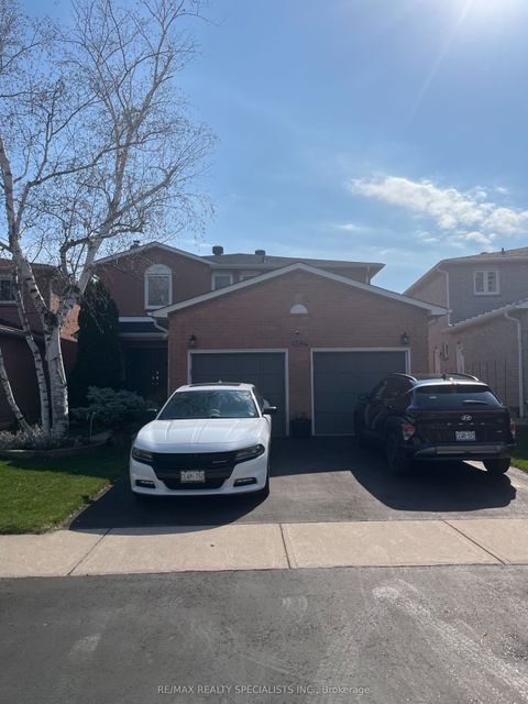 4594 Bismark Crescent Mississauga ON L5R 1J8