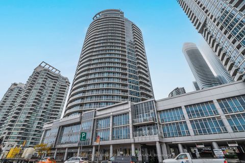 Photo of 218 Queens Quay #2202, Toronto, ON M5J 2Y6 (MLS # C12433845)