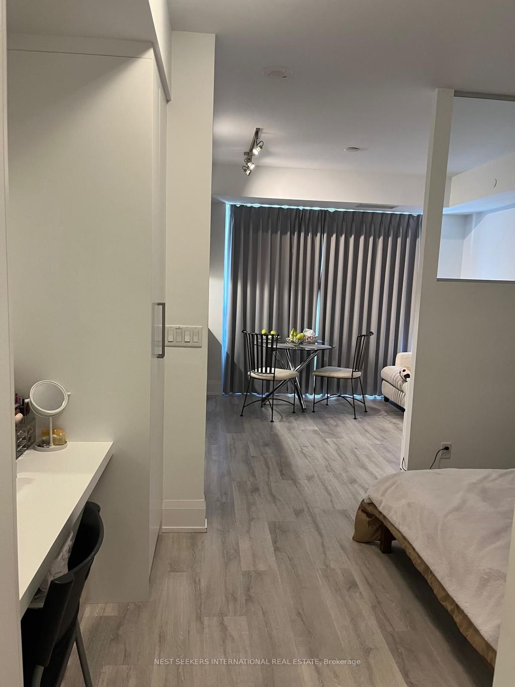 Photo of 101 Erskine Avenue #1606, Toronto, ON M4P 1Y5 (MLS # C12653098)