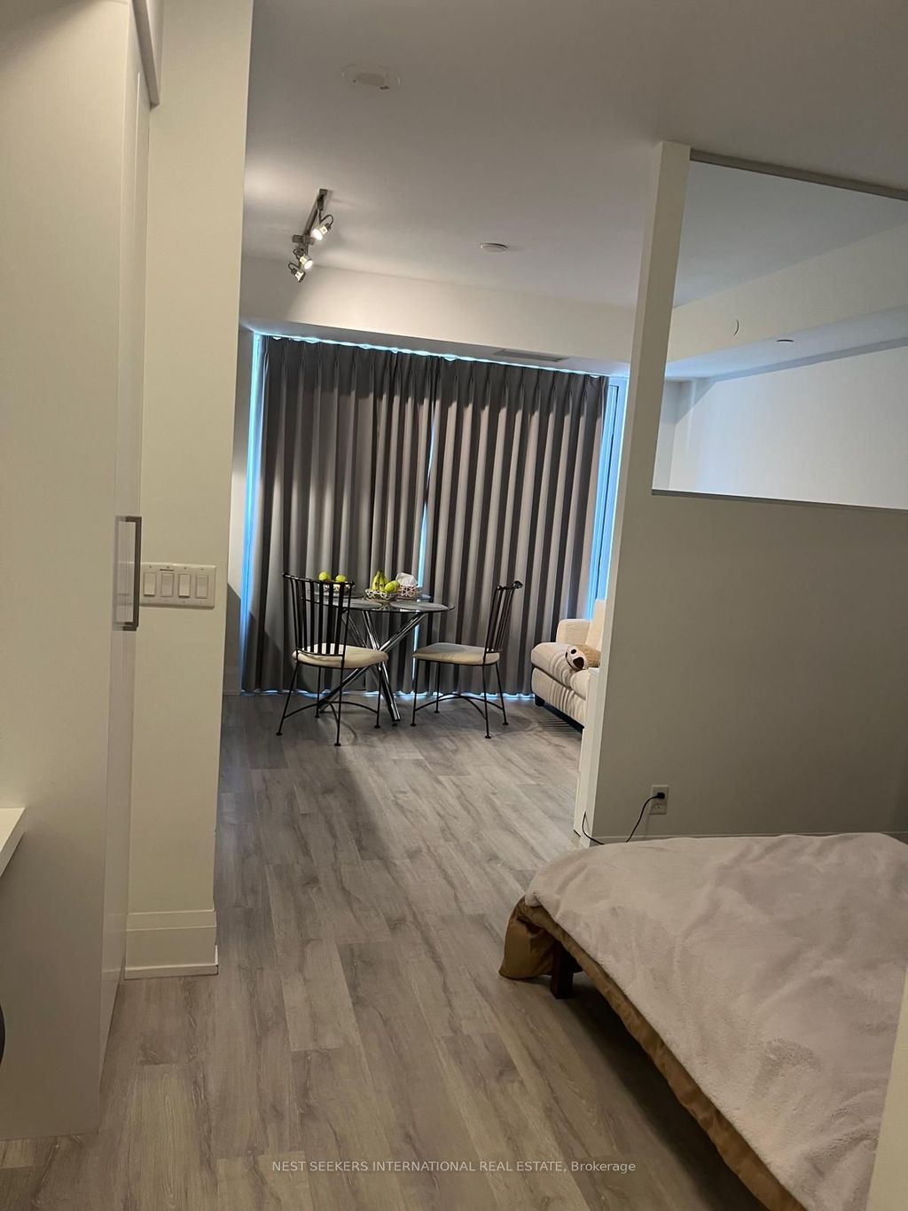 Photo of 101 Erskine Avenue #1606, Toronto, ON M4P 1Y5 (MLS # C12653098)