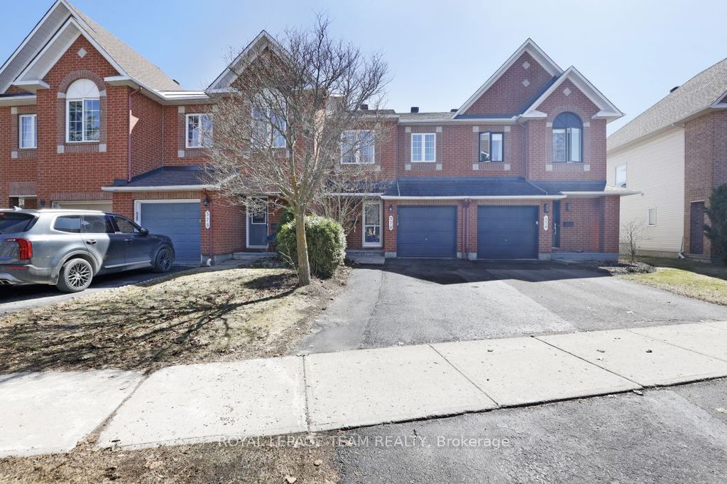 Photo of 576 Chardonnay Drive, Orleans - Cumberland and Area, ON K4A 4J9 (MLS # X13091450)