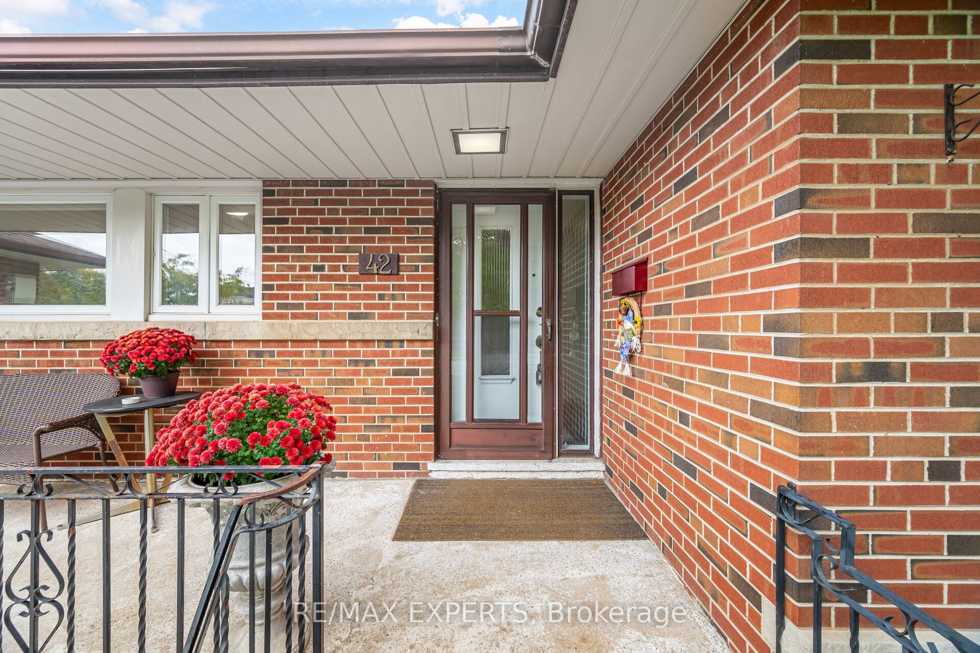 42 Cowley Avenue