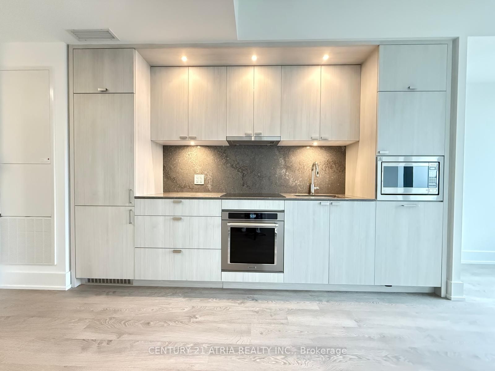 259 The Kingsway N/A 625