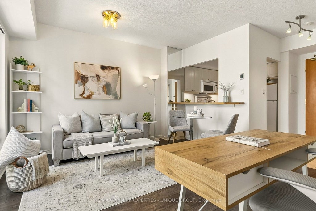 Photo of 99 Hayden Street #1005, Toronto, ON M4Y 3B4 (MLS # C13605964)