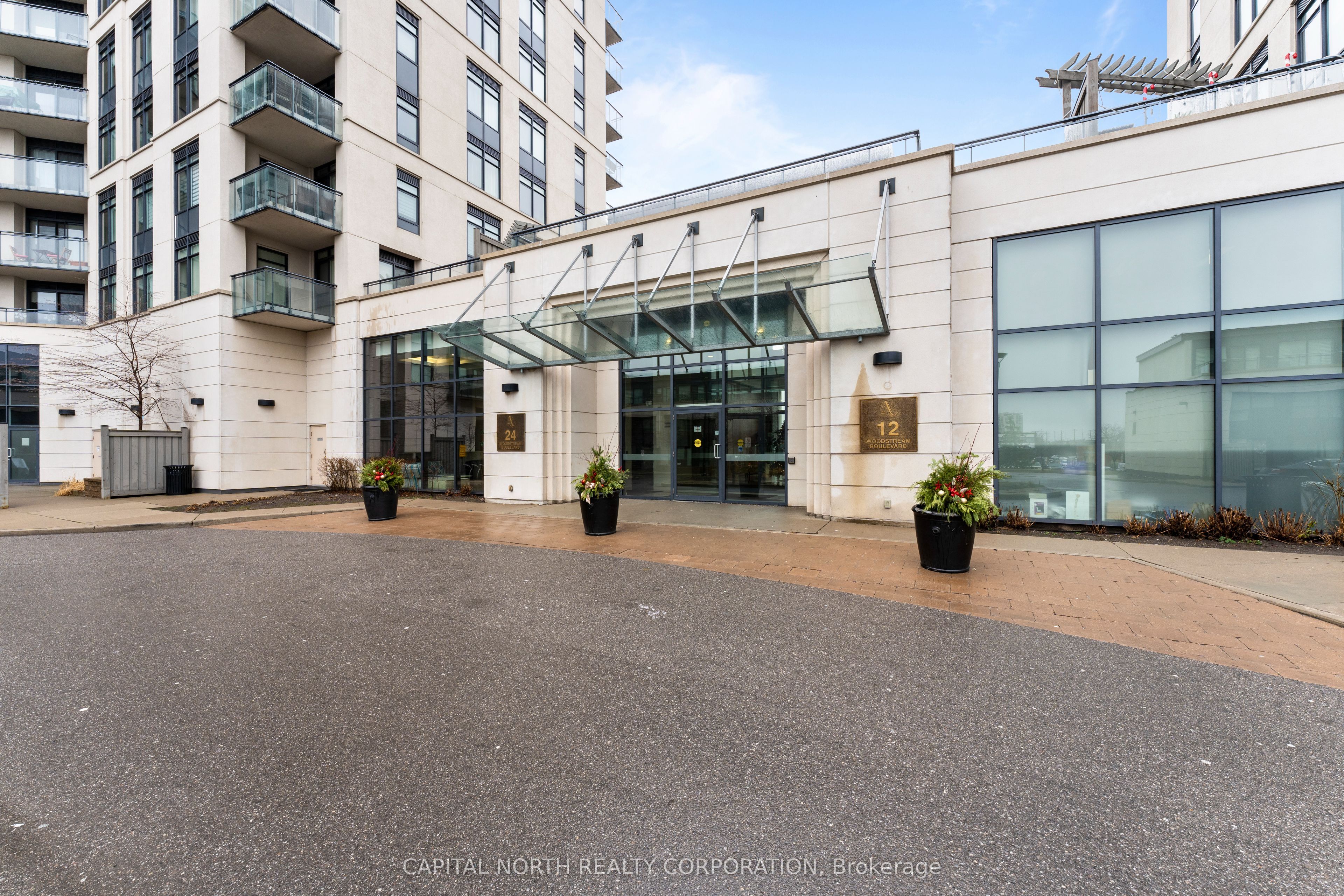 12 Woodstream Boulevard 518