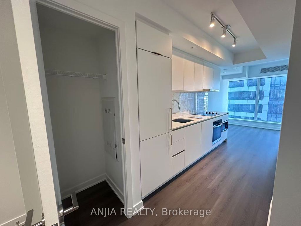 Photo of 8 Wellesley Street W #4008, Toronto, ON M4Y 1E7 (MLS # C12905952)