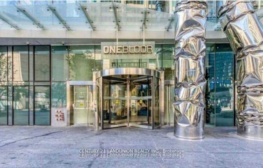 Photo of 1 Bloor Street E #2612, Toronto, ON M4W 0A8 (MLS # C13681140)
