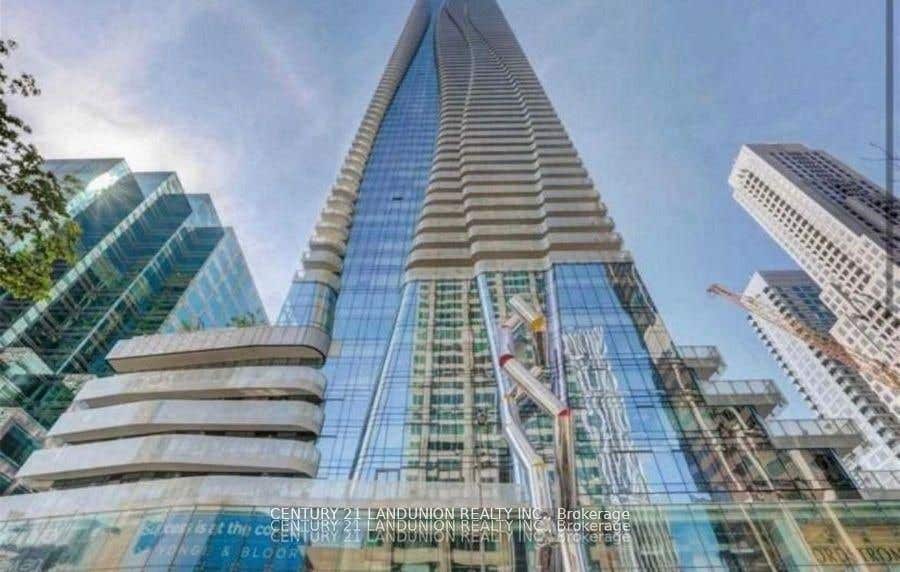 Photo of 1 Bloor Street E #2612, Toronto, ON M4W 0A8 (MLS # C13681140)