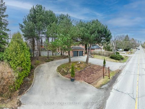 107 Arnold Avenue Vaughan ON L4J 1B6