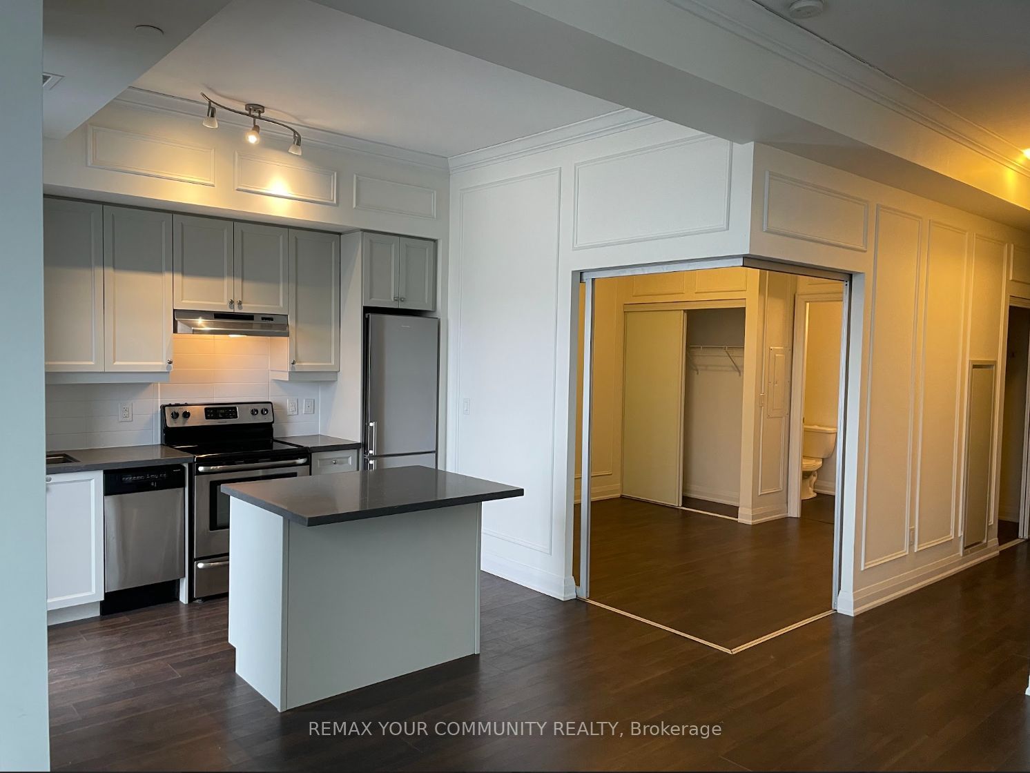 8763 Bayview Avenue 503