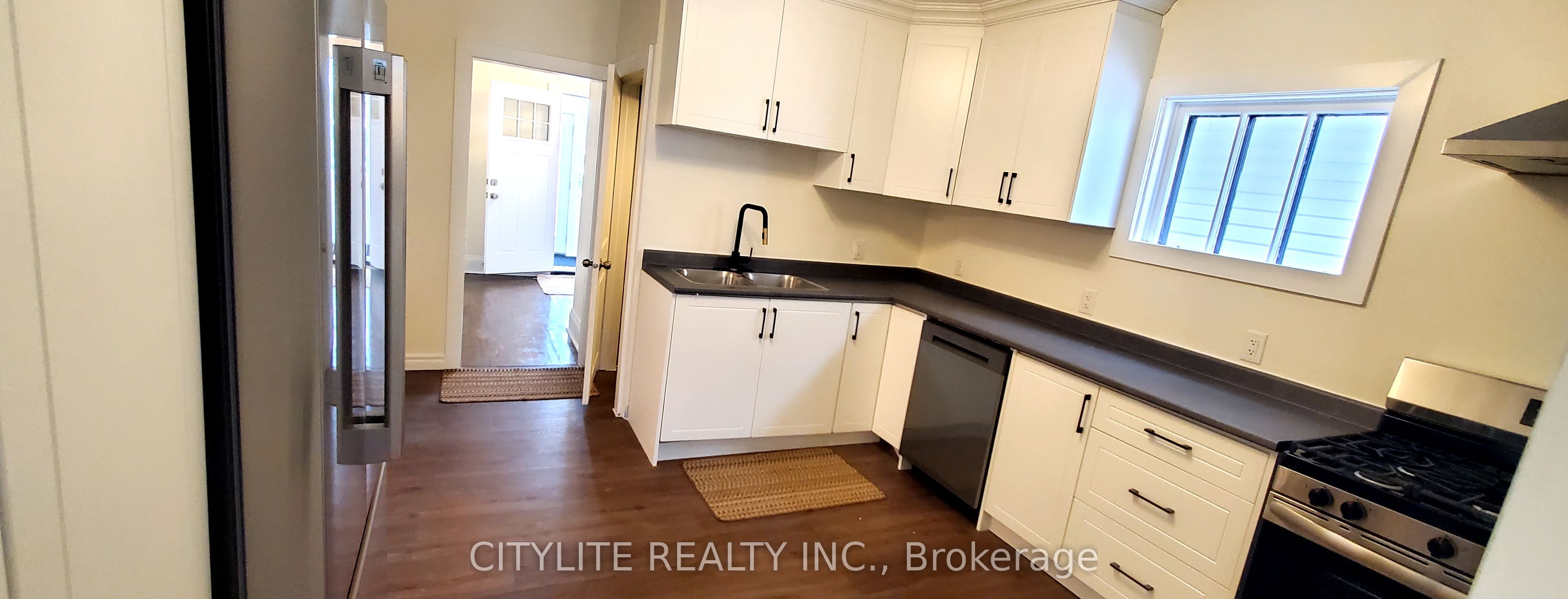 Photo 1 of 28 — 244 Albert Street W, Sault Ste Marie, ON P6A 1B6