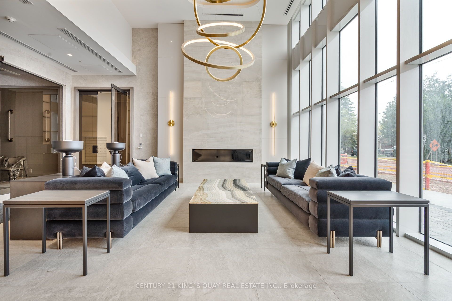 8888 Yonge Street 1204