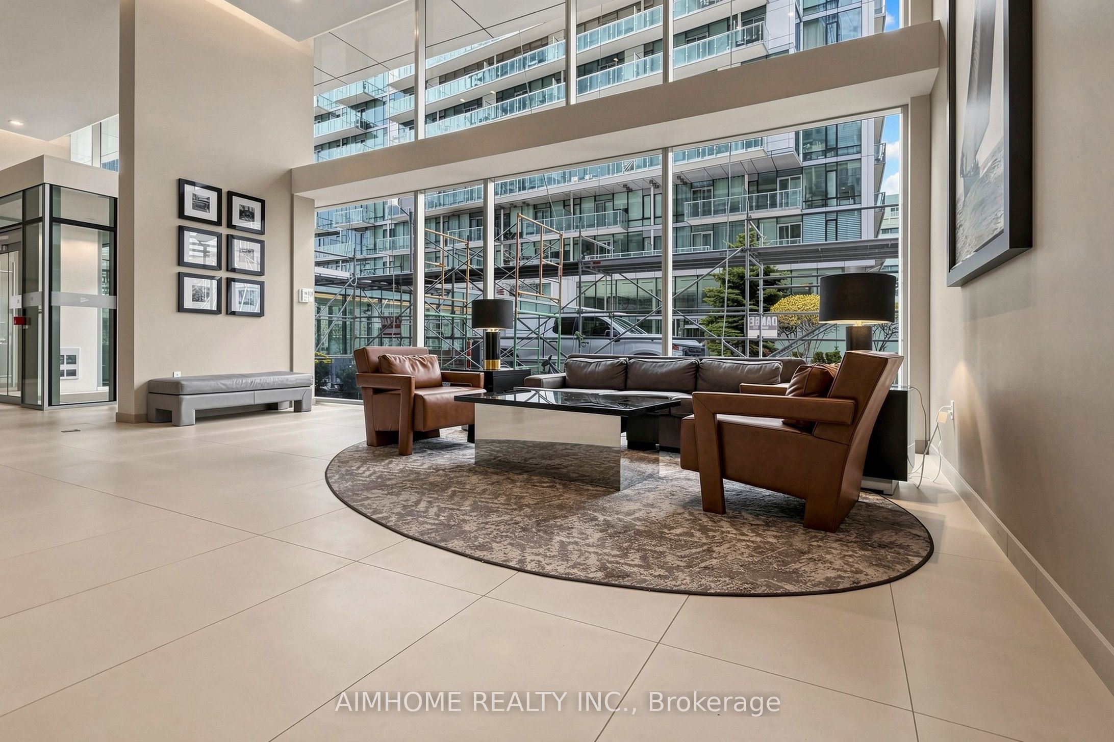 39 Queens Quay 328
