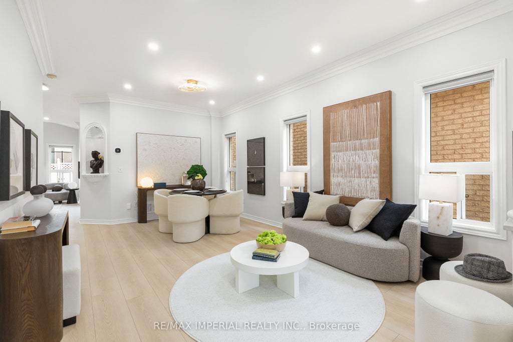 Photo of 44 Hawkview Boulevard, Vaughan, ON L4H 2E2 (MLS # N13817138)