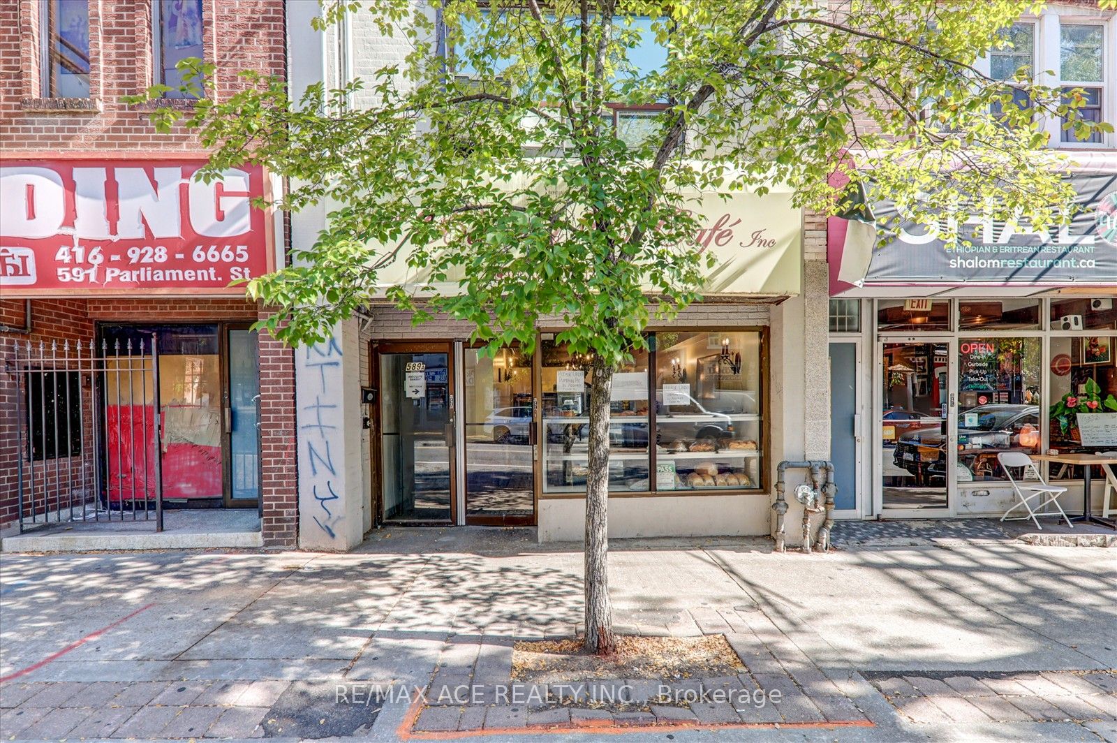 589 Parliament Street E